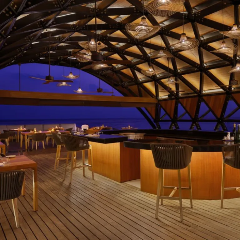 The-Westin-Maldives-Miriandhoo-Resort-Restaurant-2