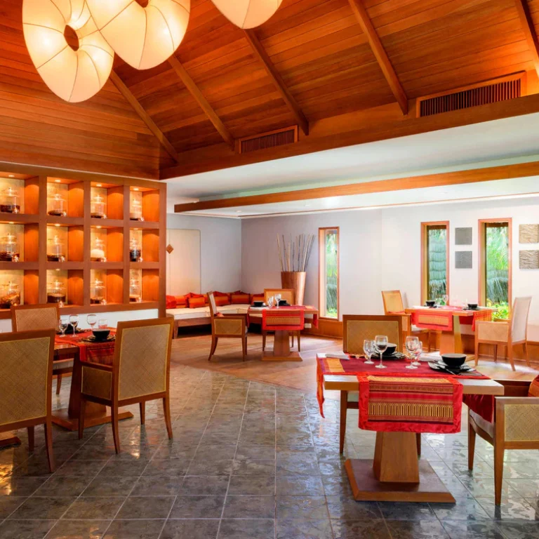 Restaurant-BaanThai-Sheraton-Maldives